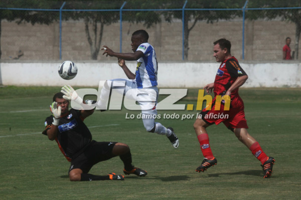 Lacayo mete al Victoria en las semifinales.