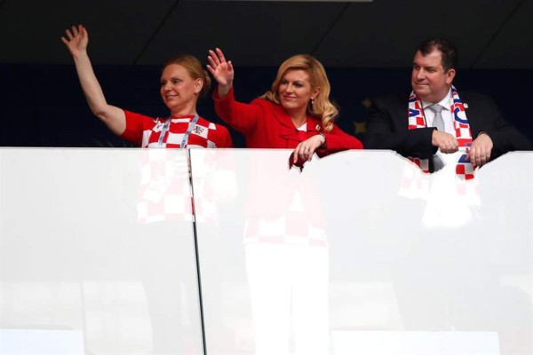 Presidenta de Croacia, Kolinda Grabar se roba todas las miradas en la final de Rusia 2018