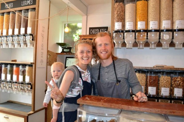 ''Entrenaba con Cristiano Ronaldo en el Manchester United y ahora vendo leche; no me cambiaría por él''