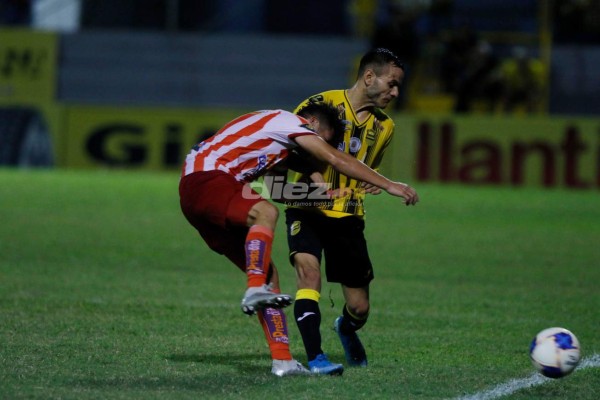 El camuflaje de Diego, el 'nuevo' DT de Olimpia y la euforia de Araújo