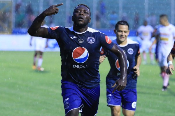 Este sería el 11 del Motagua con el que espera estrenarle la copa a Olimpia
