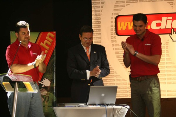 Imágenes gloriosas: Las grandes coberturas y celebraciones de DIEZ en sus 15 años de historia