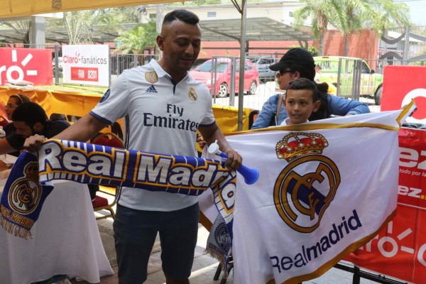 ¡Ambientazo en el Estadio Virtual Diez en la final de la Champions!