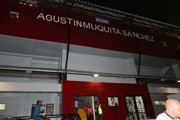 Así es el 'Muquita' Sánchez, estadio donde se jugará Tauro-Real España