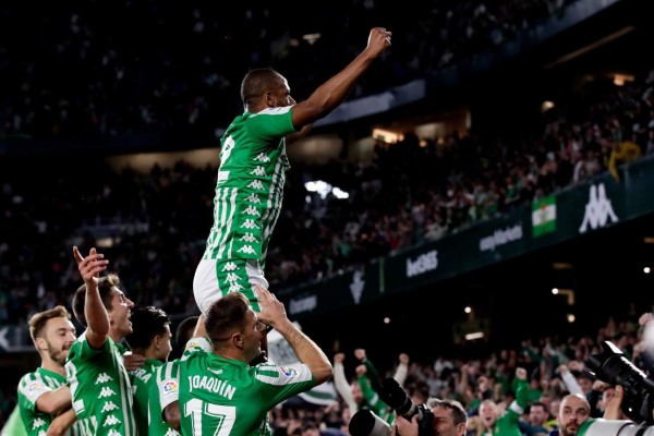 Festejo a lo Messi y exBarcelona goleó al Real Madrid en el batacazo del Betis en el Villamarín&nbsp;&nbsp;