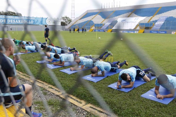 Policías, detectores antibombas, drones y seguridad privada vigilan a Australia