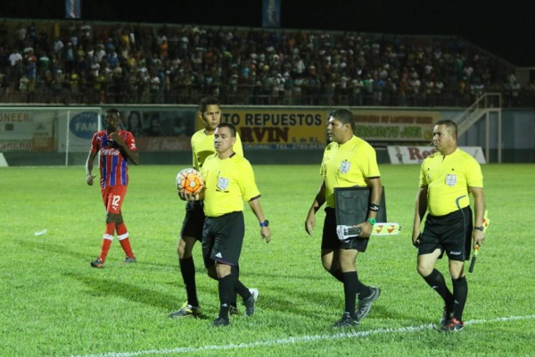 Las imágenes que no se vieron por TV del juego entre Juticalpa y Olimpia