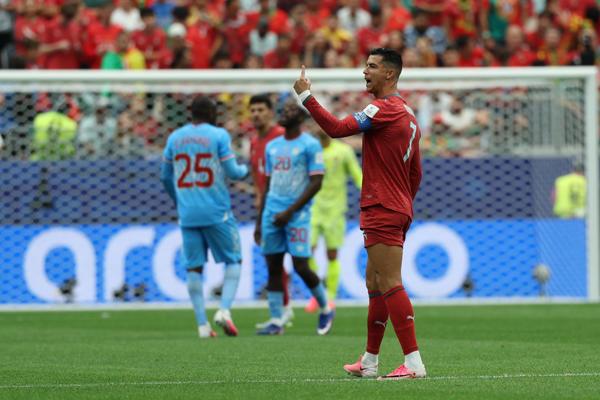 El motivo del enojo de Cristiano, parche junto a Messi y tributo a Diogo Jota