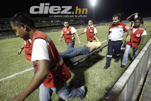 Con triplete de Cardozo Real España vence a Parrillas One.