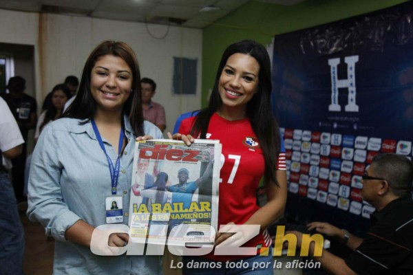 Risas, bromas y pláticas individuales de Pinto en el último entreno de Honduras