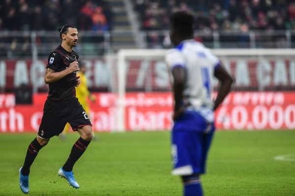 Así fue debut de Zlatan Ibrahimovic con el AC Milan en Italia: Muchas risas y locura en las gradas