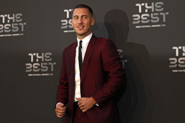 The Best: Dany Alves, Marcelo y Carlos Tábora desfilan en por la alfombra verde