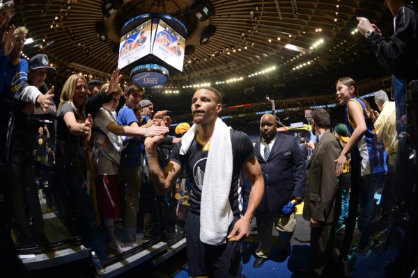 Stephen Curry celebra como líder su cumpleaños y Neymar lo felicita