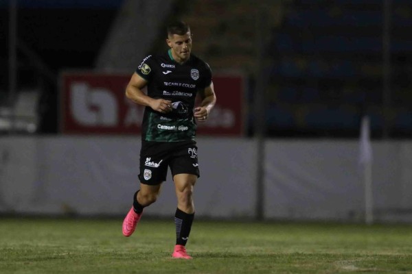 EL MERCADO: Hondureño suena en Rusia, Saprissa busca fichaje en Olimpia y hay bajas en Marathón