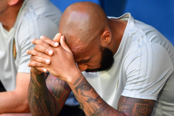 NO SE VIO EN TV: El beso a Hazard, la celebración belga y tristeza inglesa