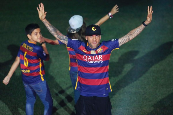 Barcelona celebró su doblete con una gran fiesta en el Camp Nou