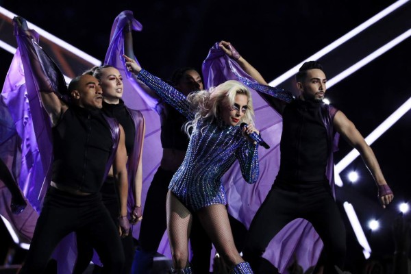 FOTOS: Así fue el show de Lady Gaga en el mediotiempo del Super Bowl