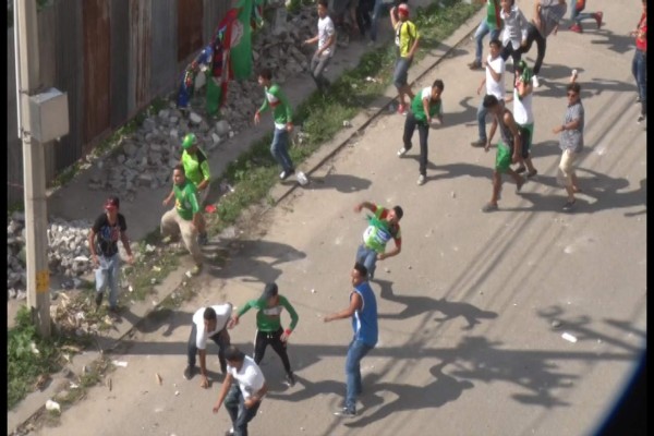 Así se vivió el terror en la guerra de pedradas entre barra de Real España y Marathón