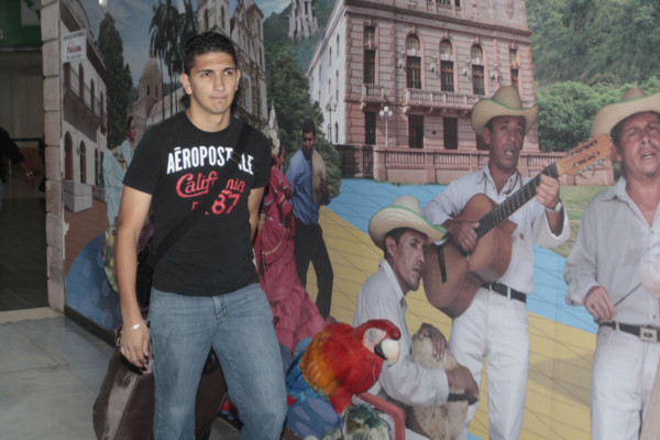 Leverón viajó a Vancouver para unirse a los Whitecaps