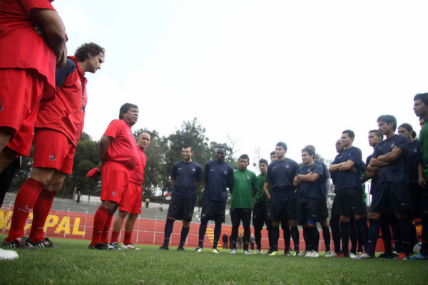Ramón 'Primitivo' Maradiaga, en su presentación al Municipal de Guatemala.