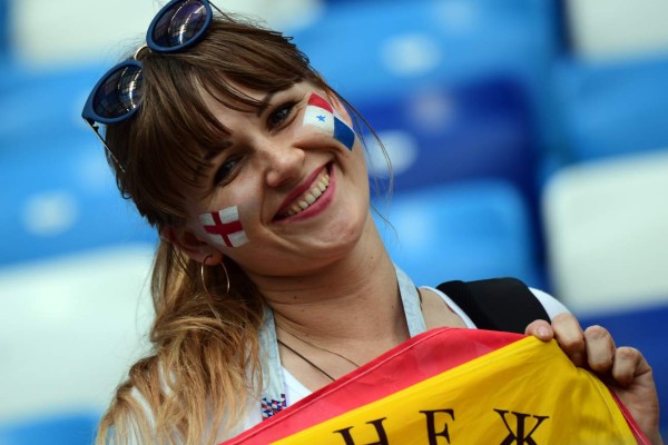 ¡Vaya bellezas! Inglesas y panameñas roban miradas en Rusia