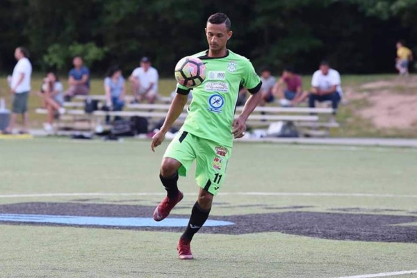 Futbolistas hondureños aprovechan vacaciones jugando en Estados Unidos