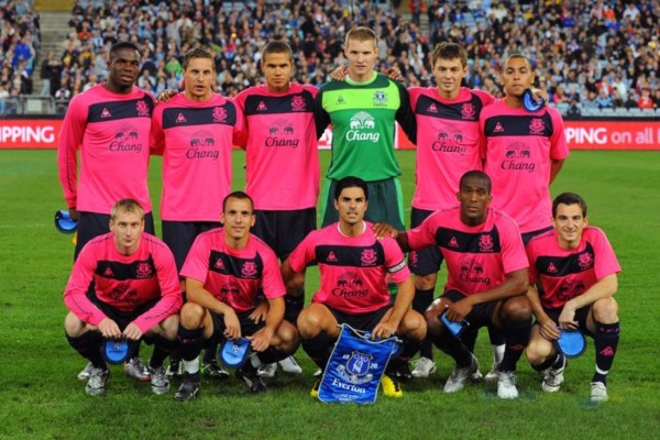 Equipos que se han unido a la lucha contra el cáncer de mama vistiendo de rosado&nbsp;&nbsp;