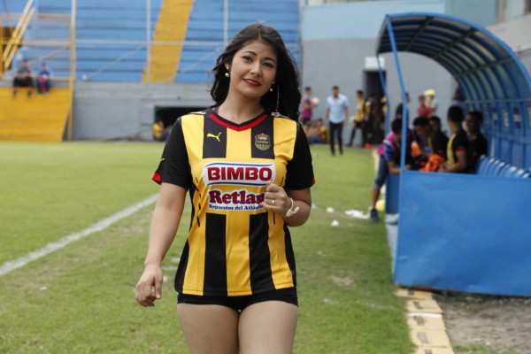 Bella Siloet, entre su admiración por Lionel Messi y el amor por Real España