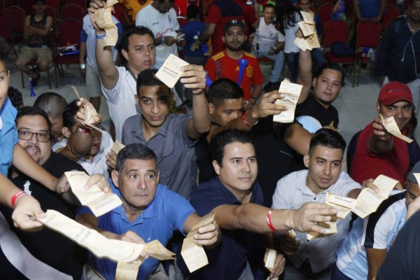 Hondureños vibraron la final de Rusia 2018 en estadio virtual de DIEZ