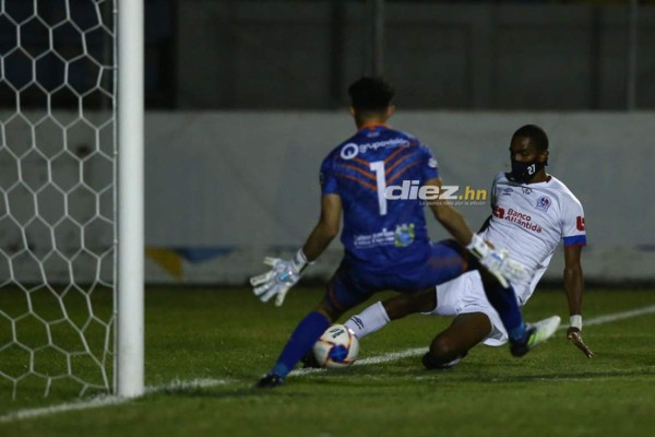 No se vio en TV: La quinesióloga del Real de Minas, afición en Tocoa y a Edwin Solano lo perdonaron