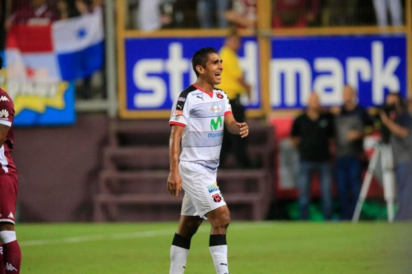 Futbolistas hondureños a los que se les negó el título de campeón en Costa Rica