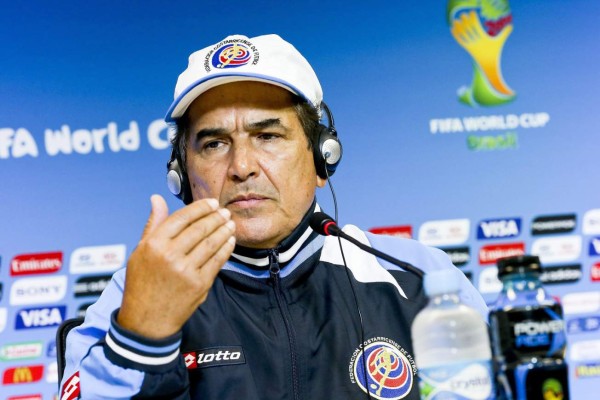 Pinto: 'Lo que más me preocupa son los piscinazos de Robben'