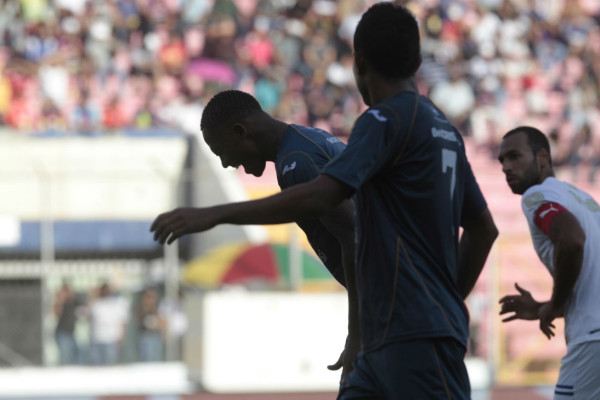 Olimpia se quedó con el clásico capitalino