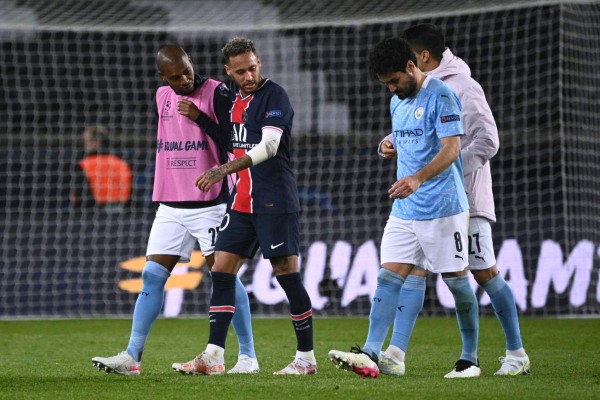 La frustración de Keylor Navas tras su error y el récord que le rompió el Manchester City en Champions League