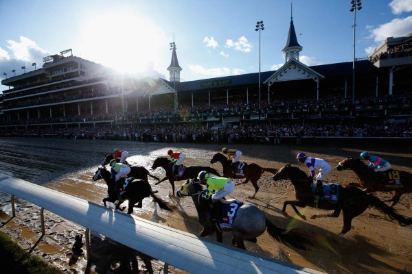 Lluvia de famosos y colorido en el Derby de Kentucky que ganó el puertorriqueño John Velázquez