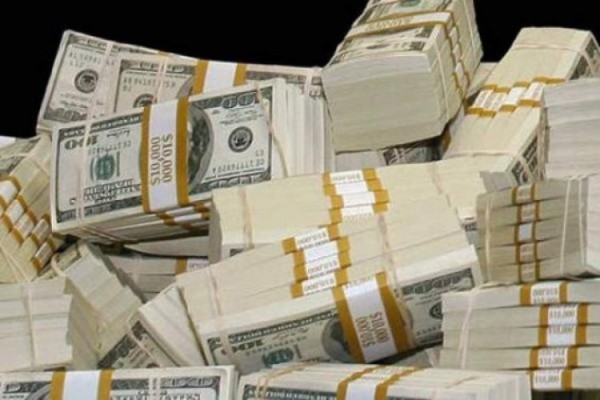 Los maravillosos caprichos en Dubai: Una cancha de Tenis bajo el agua