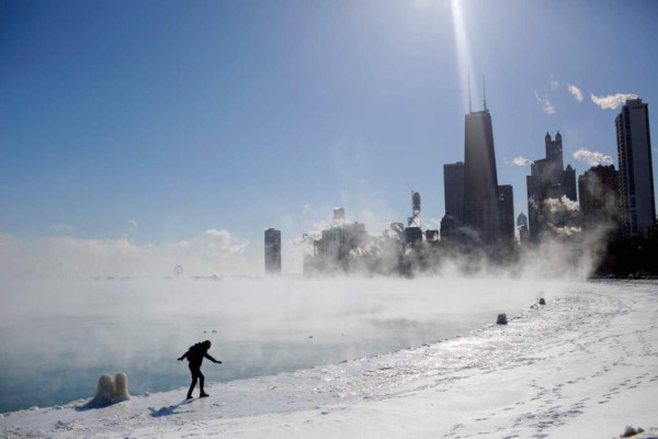 Las impresionantes imágenes que deja el vórtice polar que azota a Estados Unidos