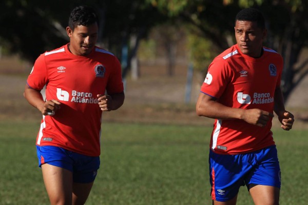 Germán Mejía acepta el reto de seguir jugando como lateral derecho en Olimpia