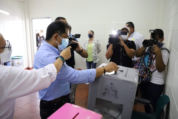 Denuncias, zafarranchos y hasta venta de barbacoa: así han sido las elecciones internas 2021 en Honduras