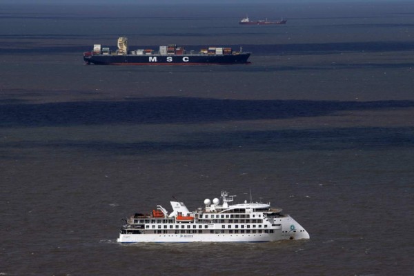 Greg Mortimer, el crucero que atracó en Montevideo con más de 100 casos de coronavirus