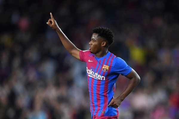 El desahogo de Coutinho, la dura crítica al VAR y Ansu Fati se robó el show; debutó Kun Agüero