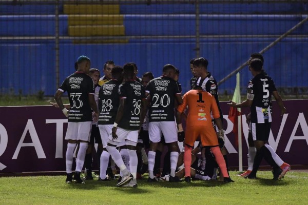 Marathón-Diriangén: Zafarrancho, hermosura en las gradas, lamento de Calix y la dedicación de Arriaga