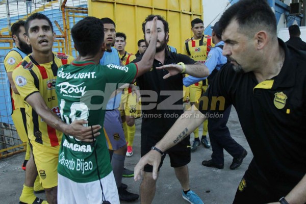 NO VISTE EN TV: Marathón-Real España terminó con zafarrancho y lágrimas