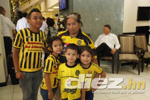 Así es el velatorio de Mario Verdial en San Pedro Sula