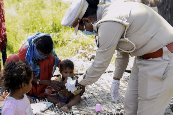 Calles desoladas y animales en las calles: Las postales que deja el coronavirus en el mundo