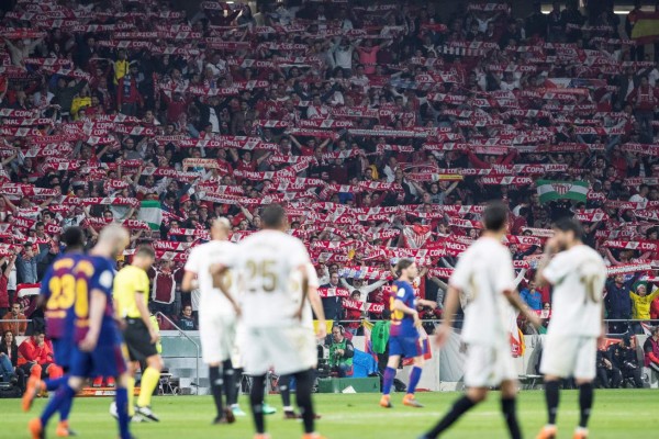 El beso de Luis Suárez, las lágrimas de Iniesta y el festejo del Barcelona