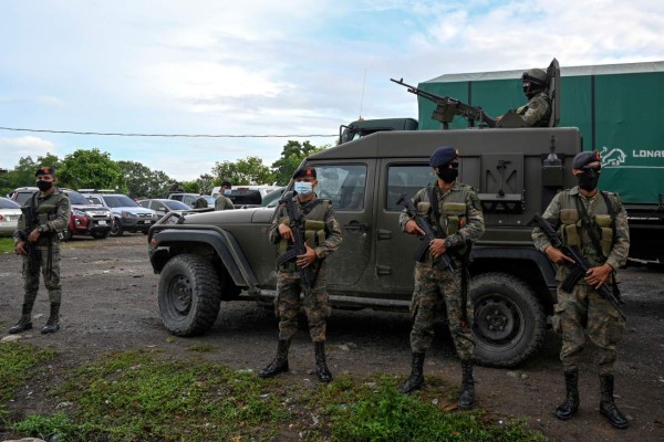 Parece guerra: Así arma Guatemala su frontera con Honduras para evitar entrada de inmigrantes