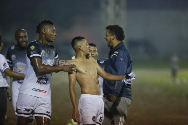 Fotos: Hombrada de UPNFM y eliminaciones de Vida y Real de Minas