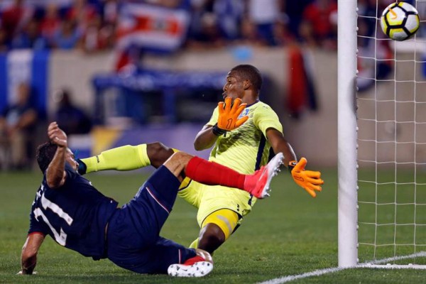 ¿No lo viste? Qué gesto hizo que Amado Guevara explotara y a quién saludó Pinto