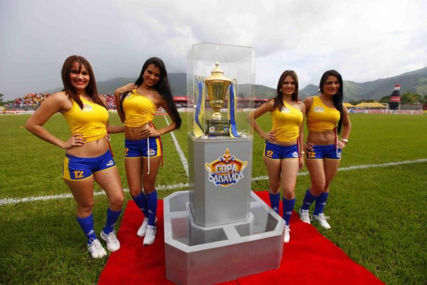 Las chicas más lindas que han adornado las finales en Honduras